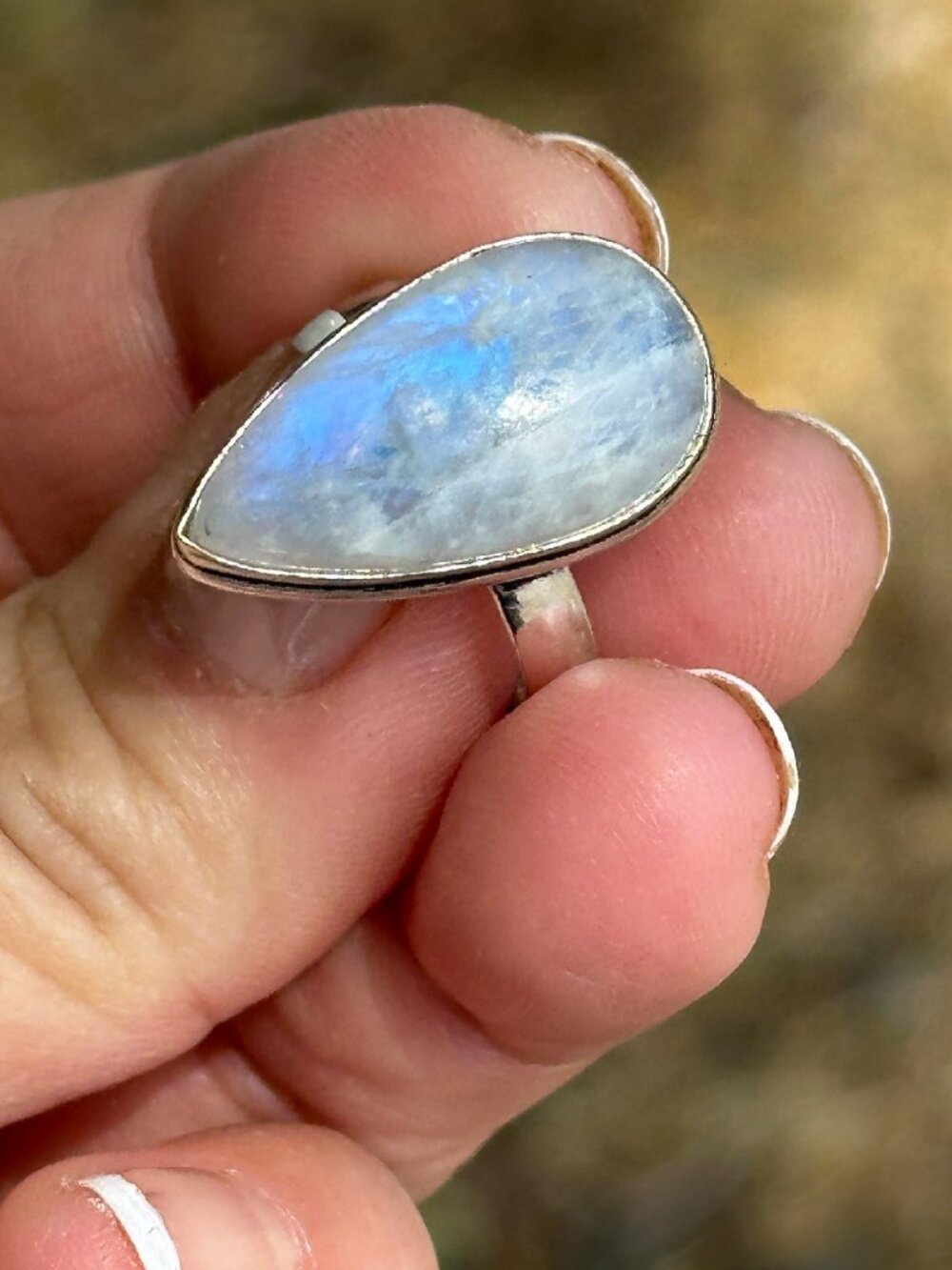 Moonstone Ring - Picture 4 of 10
